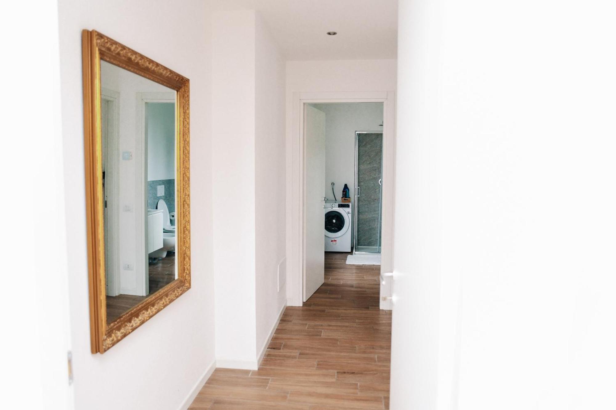 Lora Diamond Suite ,Free Parking, Self Check In,3 Como Eksteriør billede
