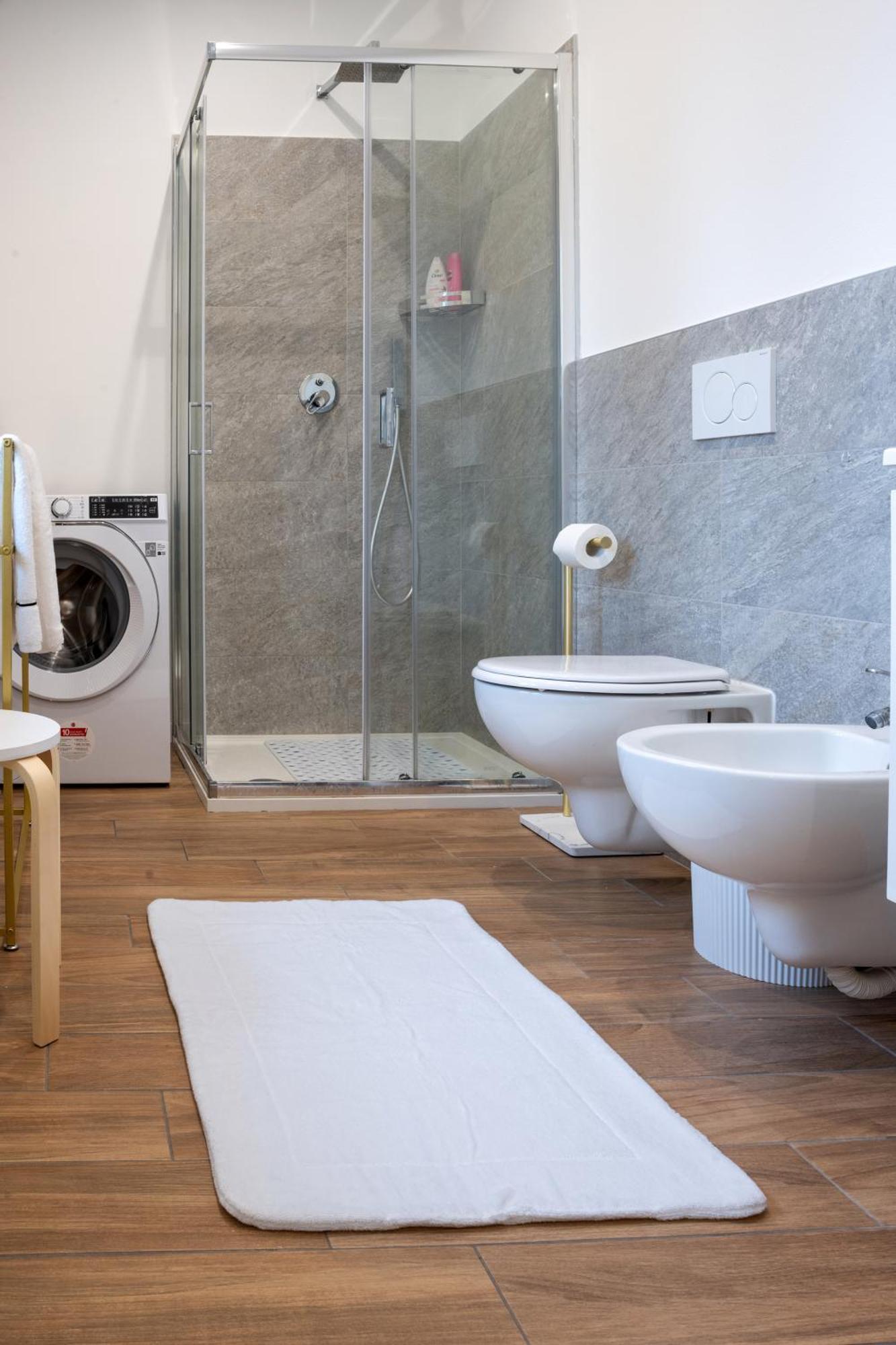 Lora Diamond Suite ,Free Parking, Self Check In,3 Como Eksteriør billede