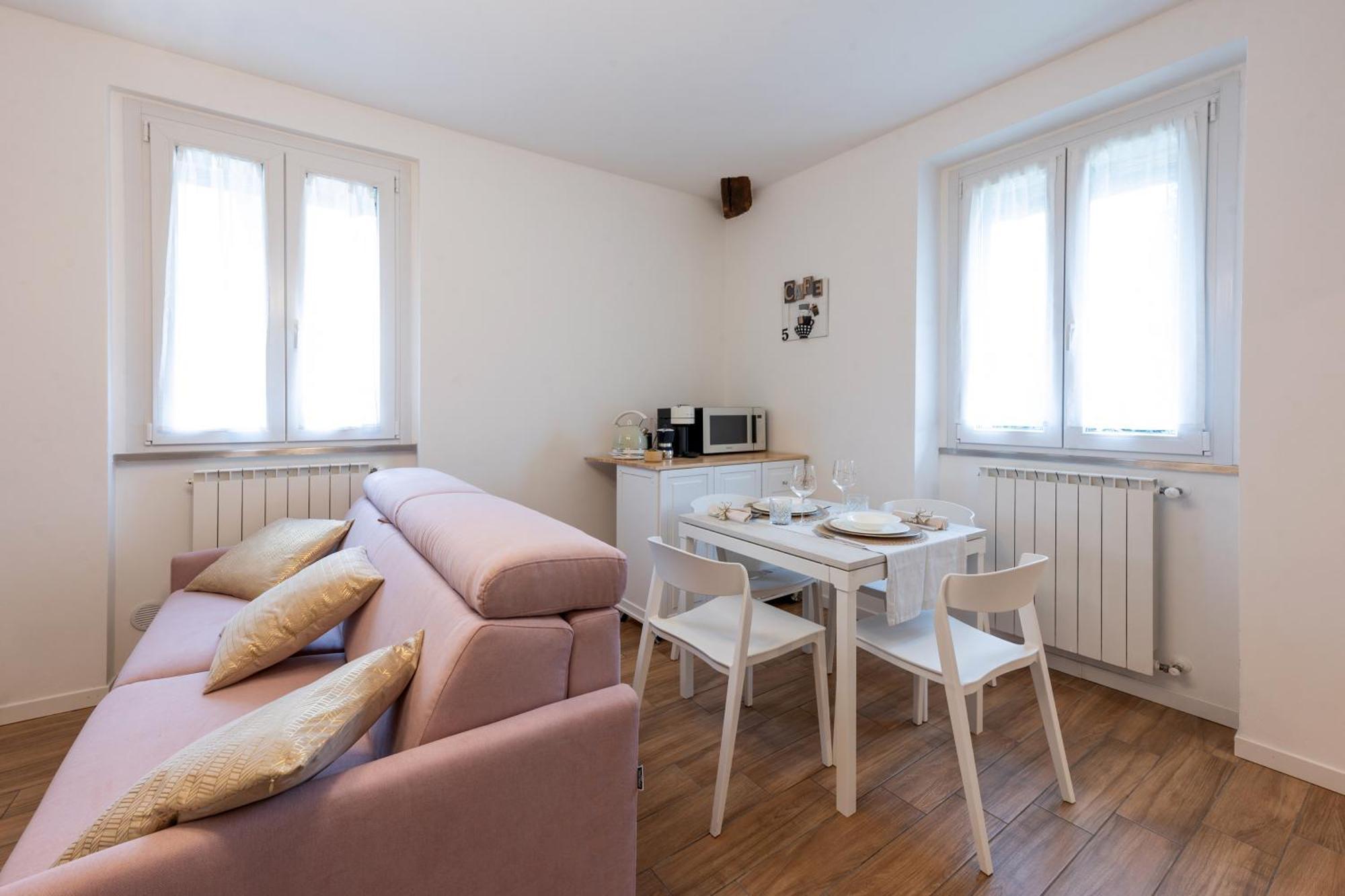 Lora Diamond Suite ,Free Parking, Self Check In,3 Como Eksteriør billede
