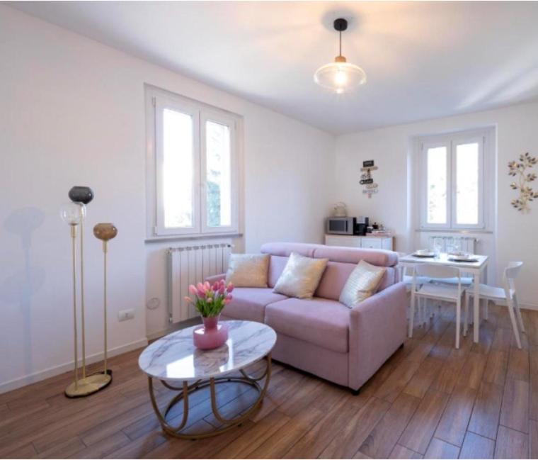 Lora Diamond Suite ,Free Parking, Self Check In,3 Como Eksteriør billede